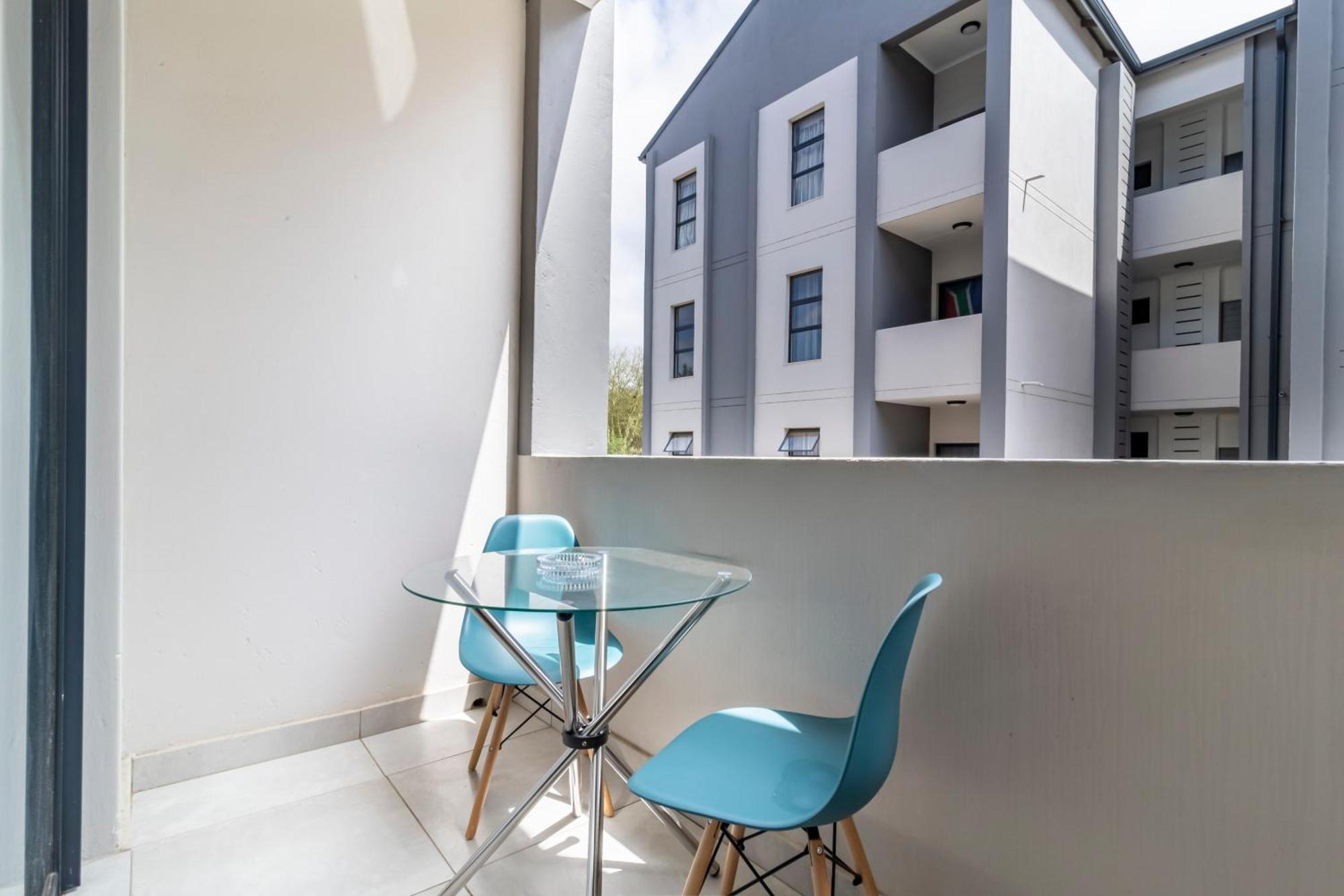 Apartment The Ace @50 On Lever Midrand